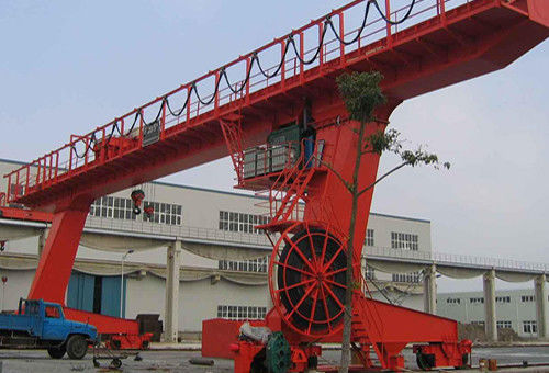 Working Duty A5 20T Schienenmontierter Portalkran Heavy Duty